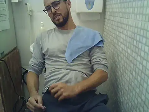 pdasgyn online show from December 1, 2025, 1:05 pm