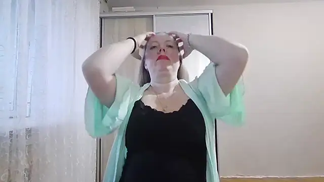 Snapshot of Irina3718 chatting on March 14, 2025, 3:58 pm Irina3718 online show from March 14, 2025, 3:58 pm