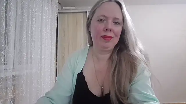 Snapshot of Irina3718 chatting on March 16, 2025, 4:45 pm Irina3718 online show from March 16, 2025, 4:45 pm