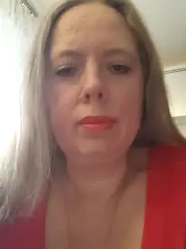 Snapshot of Irina3718 chatting on October 16, 2025, 1:34 pm Irina3718 online show from October 16, 2025, 1:34 pm