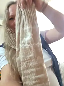 Irina3718 online show from February 15, 2026, 11:52 am