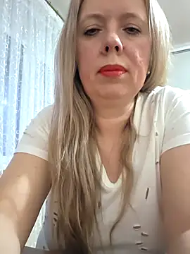Snapshot of Irina3718 chatting on March 27, 2026, 4:29 pm Irina3718 online show from March 27, 2026, 4:29 pm