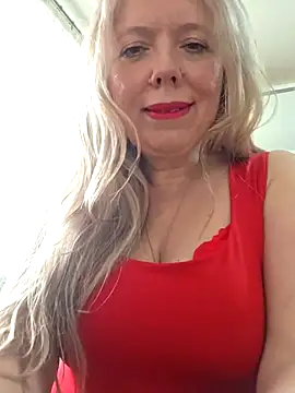 Snapshot of Irina3718 chatting on April 2, 2026, 11:30 am Irina3718 online show from April 2, 2026, 11:30 am