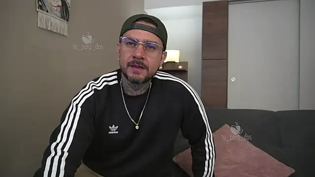 Snapshot of Te_para_2 chatting on November 6, 2025, 4:52 pm Te para 2 online show from November 6, 2025, 4:52 pm