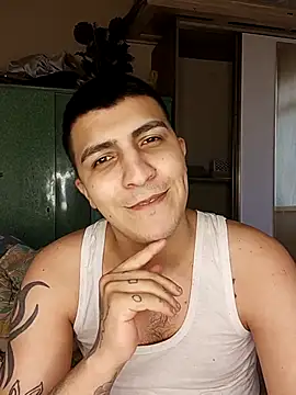 Snapshot of Kadir1320@xh chatting on March 11, 2025, 10:07 am Kadir1320xh online show from March 11, 2025, 10:07 am