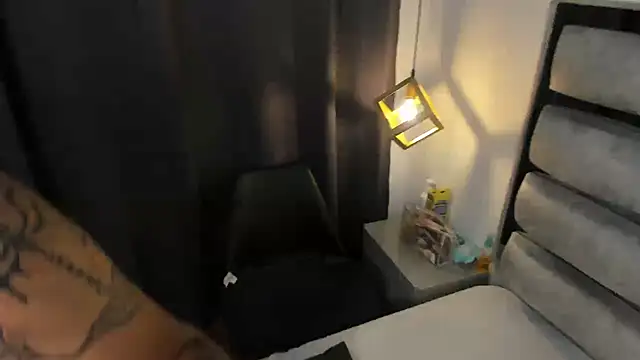 Snapshot of valery_and_Dani_ chatting on November 22, 2025, 8:08 pm valery and Dani online show from November 22, 2025, 8:08 pm