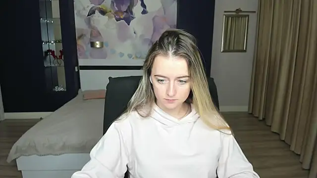 StasyStew online show from October 3, 2025, 3:25 am