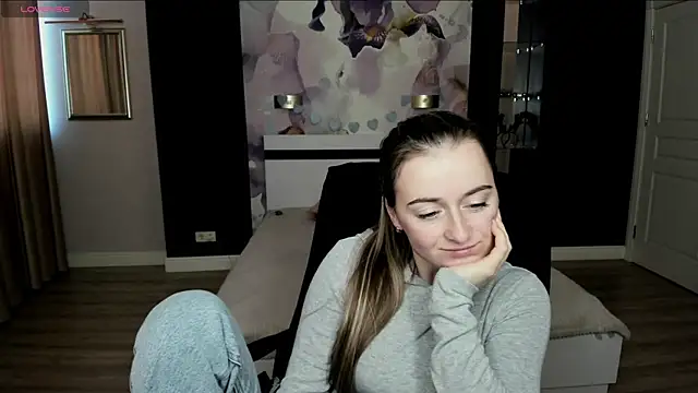 StasyStew online show from October 5, 2025, 7:28 am