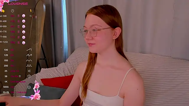 Snapshot of luv_tessa chatting on March 7, 2026, 1:24 am luv tessa online show from March 7, 2026, 1:24 am