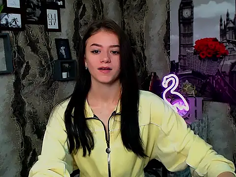 LanaTey online show from October 14, 2025, 4:57 am