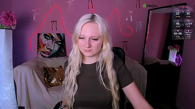 madam uliis online show from April 13, 2026, 10:21 am