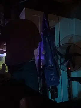 Snapshot of twink69Finger chatting on September 29, 2025, 3:17 pm twink69Finger online show from September 29, 2025, 3:17 pm