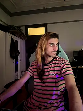 Snapshot of twink69Finger chatting on October 8, 2025, 3:48 am twink69Finger online show from October 8, 2025, 3:48 am