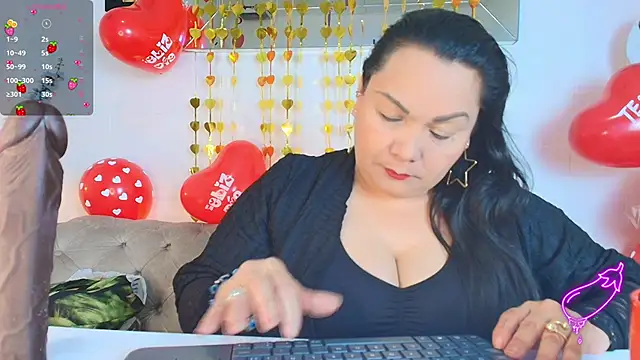 EllenaBoobs  online show from September 12, 2025, 6:24 am