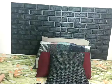 clover cams1874 online show from May 6, 2026, 5:07 pm