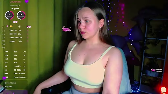 Lilysweet13 online show from June 12, 2026, 10:08 pm