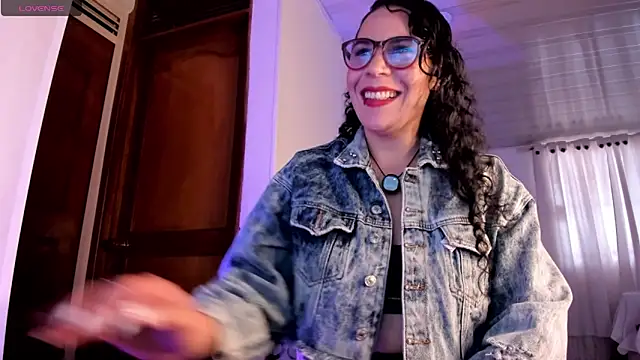 mia velvet1 online show from April 28, 2026, 1:49 pm