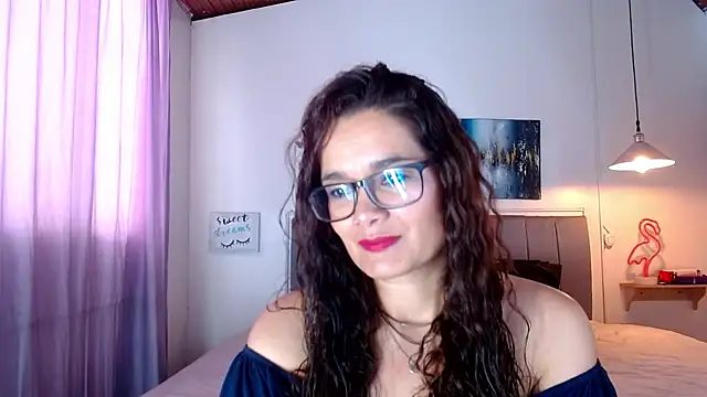 Snapshot of Rose_Thompson1 chatting on March 15, 2025, 2:23 pm Rose Thompson1 online show from March 15, 2025, 2:23 pm