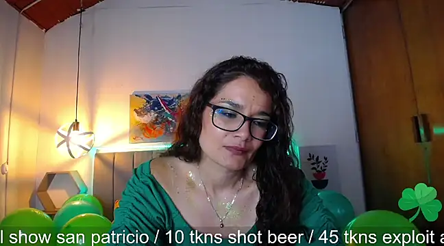 Snapshot of Rose_Thompson1 chatting on March 17, 2025, 2:34 pm Rose Thompson1 online show from March 17, 2025, 2:34 pm