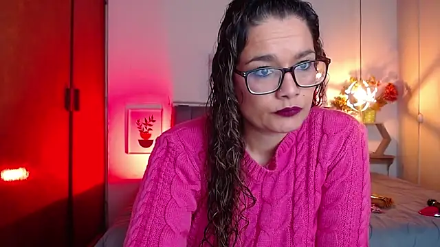 Snapshot of Rose_Thompson1 chatting on October 7, 2025, 1:41 pm Rose Thompson1 online show from October 7, 2025, 1:41 pm