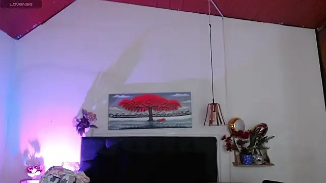 Snapshot of Rose_Thompson1 chatting on October 12, 2025, 1:32 pm Rose Thompson1 online show from October 12, 2025, 1:32 pm