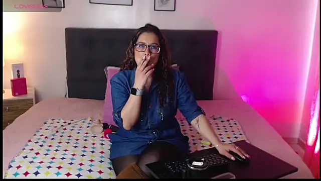 Rose Thompson1 online show from February 28, 2026, 1:45 pm