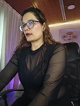 Rose Thompson1 online show from August 1, 2026, 1:32 pm