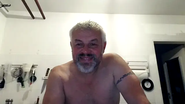 Berg Boy online show from October 20, 2025, 9:04 pm