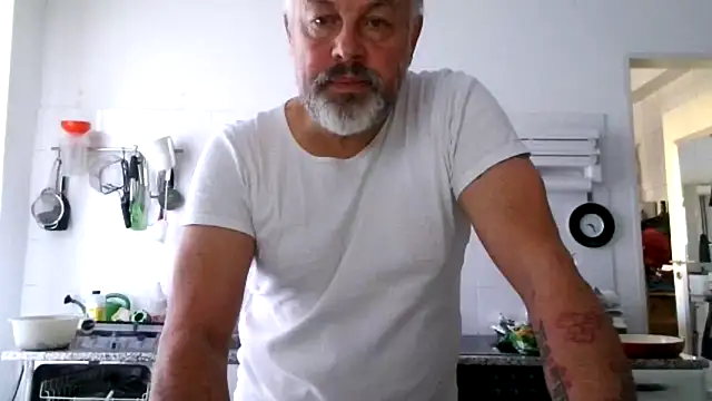 Berg Boy online show from November 8, 2025, 8:25 am