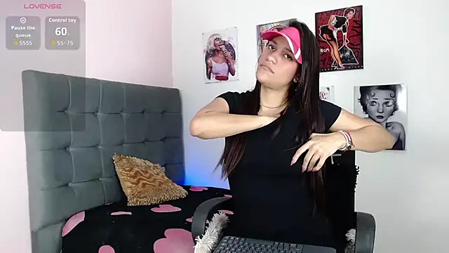 vicky bigboobs babe online show from July 11, 2026, 11:17 pm