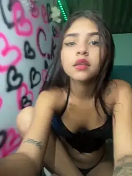 Snapshot of kityy_playful chatting on October 20, 2025, 4:13 am kityy playful online show from October 20, 2025, 4:13 am