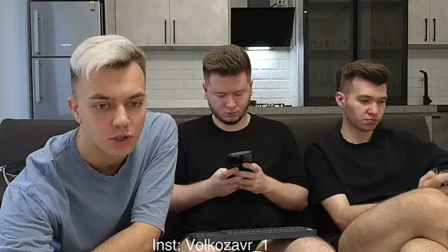 Snapshot of boys_sobolisha chatting on October 19, 2025, 1:23 pm boys sobolisha online show from October 19, 2025, 1:23 pm