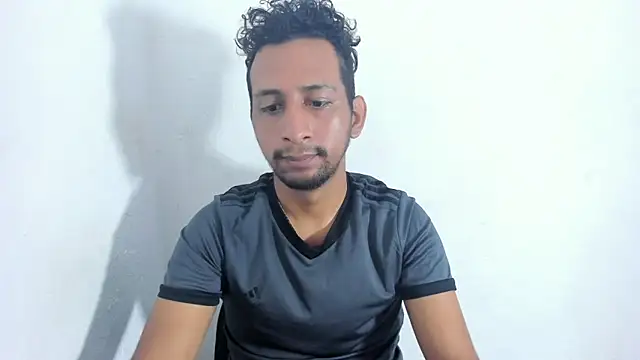 Aez  online show from March 17, 2025, 4:11 pm