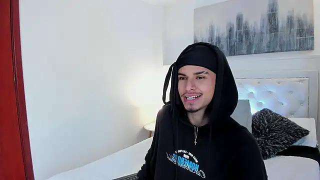 Snapshot of MathewAdams chatting on September 30, 2025, 6:35 pm MathewAdams online show from September 30, 2025, 6:35 pm