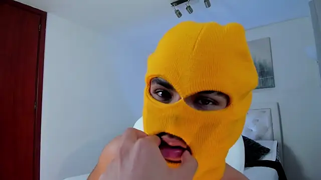 Snapshot of MathewAdams chatting on October 1, 2025, 7:09 pm MathewAdams online show from October 1, 2025, 7:09 pm