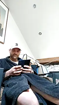 Snapshot of LKC94 chatting on December 14, 2025, 10:42 am LKC94 online show from December 14, 2025, 10:42 am