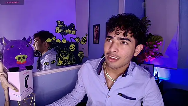 Snapshot of LucasCarterr_ chatting on October 3, 2025, 3:58 am LucasCarterr  online show from October 3, 2025, 3:58 am