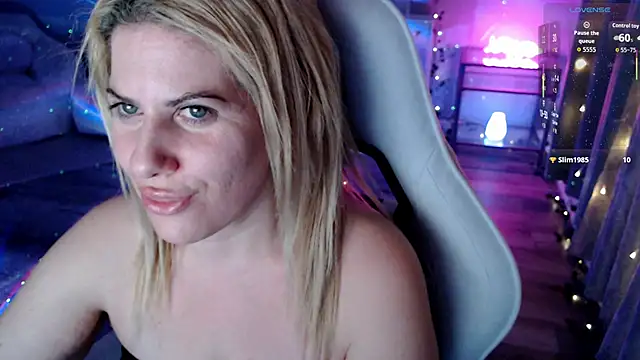 BellaStar84 online show from February 15, 2026, 10:58 am