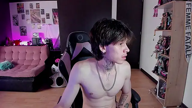 xIce Boy online show from June 4, 2026, 6:47 pm