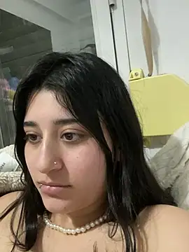 Snapshot of SashaLuss_ chatting on March 19, 2025, 10:31 pm SashaLuss online show from March 19, 2025, 10:31 pm