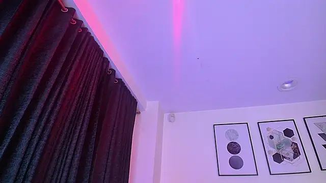 Snapshot of Karin_Ks chatting on March 18, 2025, 11:08 am Karin Ks online show from March 18, 2025, 11:08 am