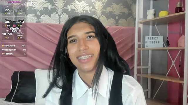 Snapshot of Karin_Ks chatting on October 4, 2025, 7:39 am Karin Ks online show from October 4, 2025, 7:39 am