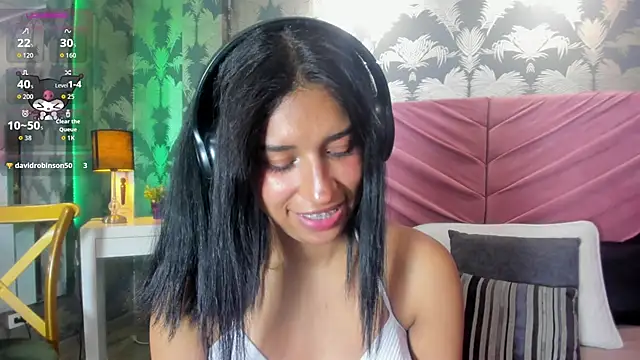 Snapshot of Karin_Ks chatting on October 21, 2025, 7:36 pm Karin Ks online show from October 21, 2025, 7:36 pm