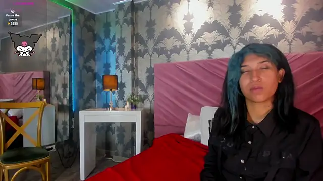 Snapshot of Karin_Ks chatting on November 1, 2025, 7:38 pm Karin Ks online show from November 1, 2025, 7:38 pm