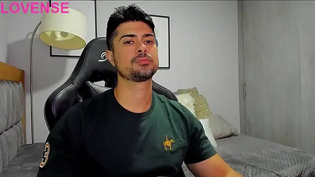 Snapshot of Dante_Storm chatting on October 3, 2025, 3:36 am Dante Storm online show from October 3, 2025, 3:36 am