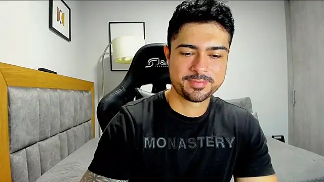 Snapshot of Dante_Storm chatting on October 22, 2025, 4:40 pm Dante Storm online show from October 22, 2025, 4:40 pm