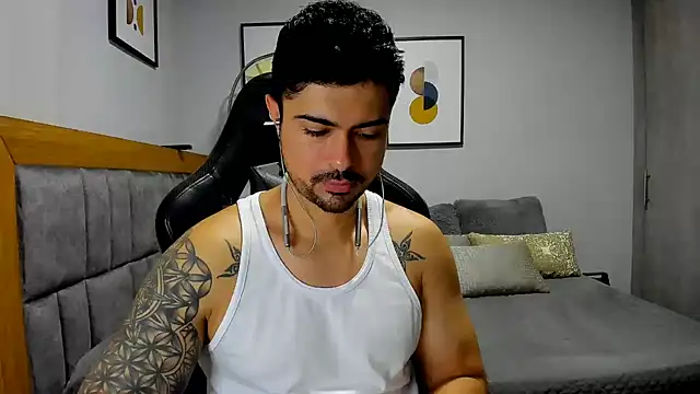 Snapshot of Dante_Storm chatting on October 23, 2025, 4:50 pm Dante Storm online show from October 23, 2025, 4:50 pm