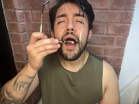 SrM0rgan online show from March 18, 2025, 3:31 am