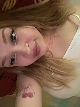 IMHORNYWET online show from May 8, 2026, 6:08 am