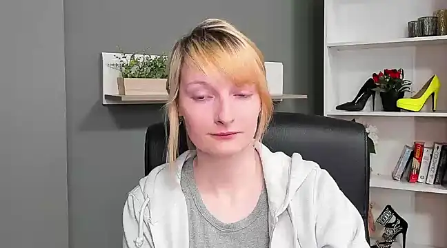 hottieBlair online show from March 19, 2025, 7:40 am